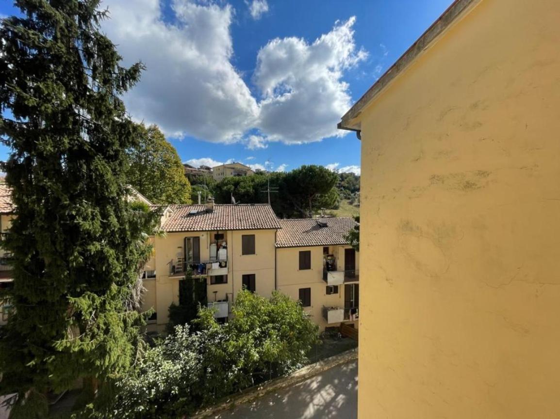 Bellissimo Appartamento A Perugia Buitenkant foto